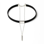 Load image into Gallery viewer, Black Velvet Choker with Gold Chain Bar
