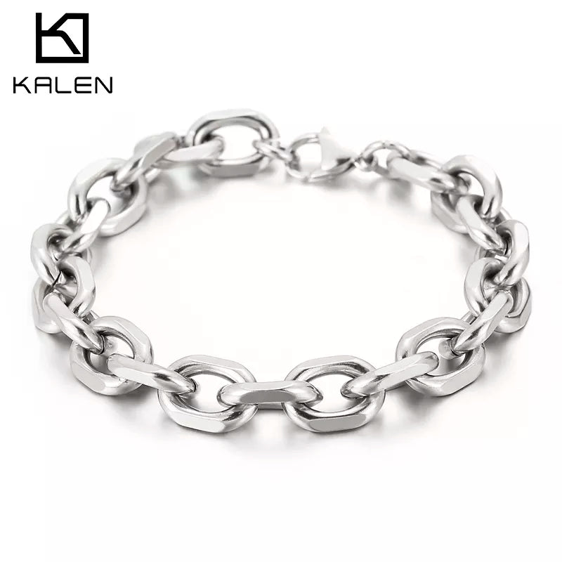 Kalen Golden Curb Chain Bracelet