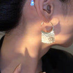 Load image into Gallery viewer, 925 Silver Dense Snake Bone Tassel Earrings
