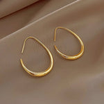 Load image into Gallery viewer, Geometric Oval Hoop Earrings
