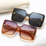 Load image into Gallery viewer, Retro Oversized Gradient Women&#39;s Sunglasses
