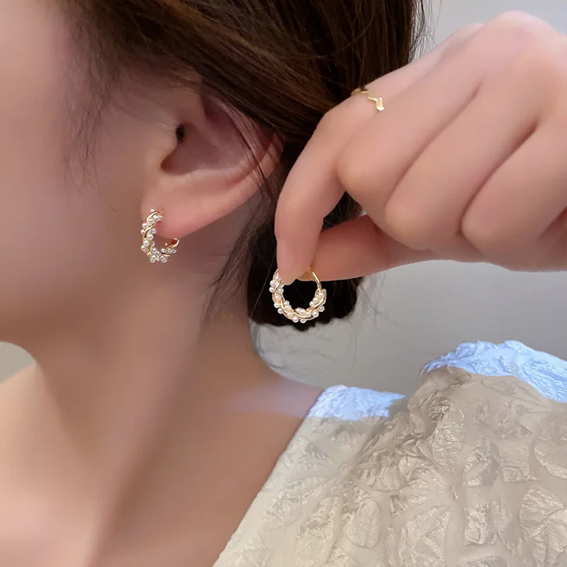 Korean Circle Pearl Earrings