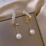 Load image into Gallery viewer, Classic Pearl Tassel Earrings
