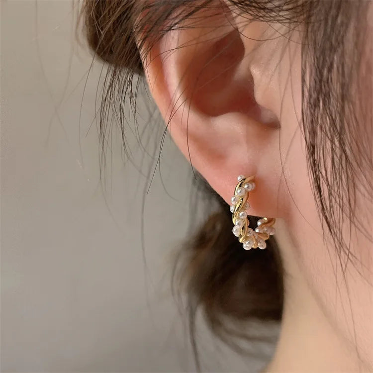 Korean Circle Pearl Earrings