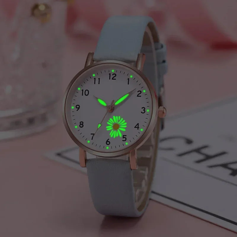 Luxury Women's Luminous Retro Quartz Watch